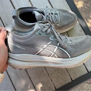 ASICS women's gel-kayano 31 gray running shoes